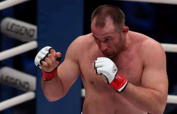 Вышедший в футболке с Путиным Алексей Олейник победил Джареда Рошолта (видео) | Русская весна