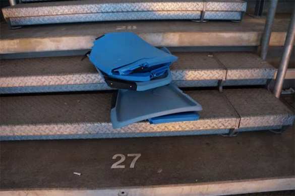 Турецкие фанаты разгромили киевский стадион (ФОТО) | Русская весна