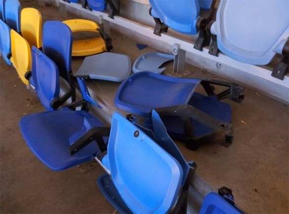 Турецкие фанаты разгромили киевский стадион (ФОТО) | Русская весна