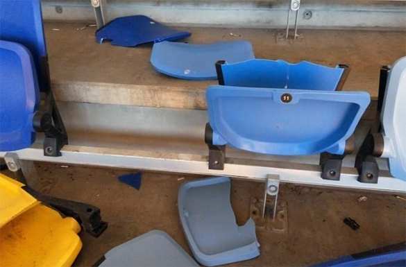 Турецкие фанаты разгромили киевский стадион (ФОТО) | Русская весна