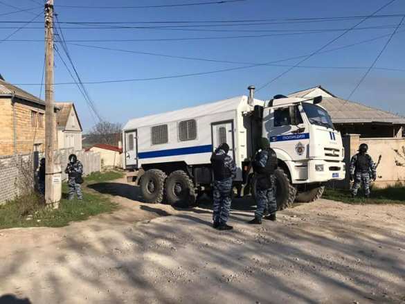 В Крыму прошло силовое задержание сторонников меджлиса (ФОТО, ВИДЕО) | Русская весна