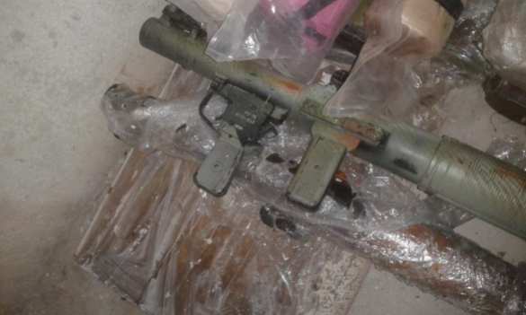 Возле Днепропетровска найден тайник с арсеналом оружия (ФОТО) | Русская весна