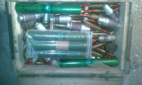 Возле Днепропетровска найден тайник с арсеналом оружия (ФОТО) | Русская весна