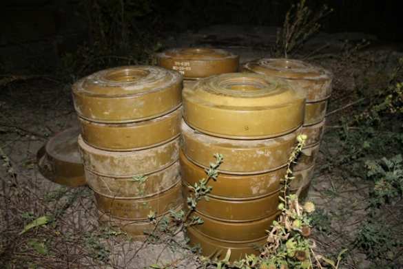 Генпрокуратура ЛНР изъяла из тайника в Ирмино более 13 тысяч единиц оружия и боеприпасов (ФОТО, ВИДЕО) | Русская весна