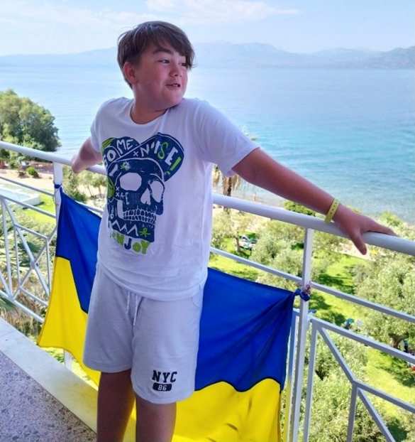 Зрада: украинцев выгнали из греческого отеля из-за флага (ФОТО) | Русская весна