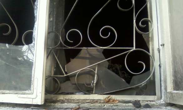 Офис националистов ОУН в Киеве забросали коктейлями Молотова (ФОТО) | Русская весна