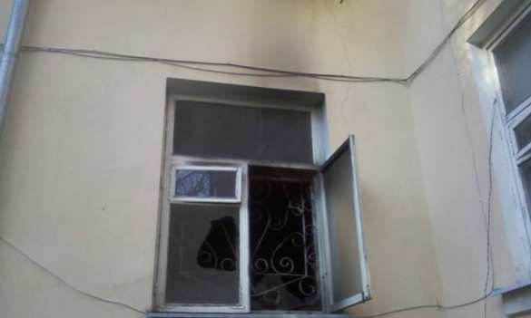 Офис националистов ОУН в Киеве забросали коктейлями Молотова (ФОТО) | Русская весна