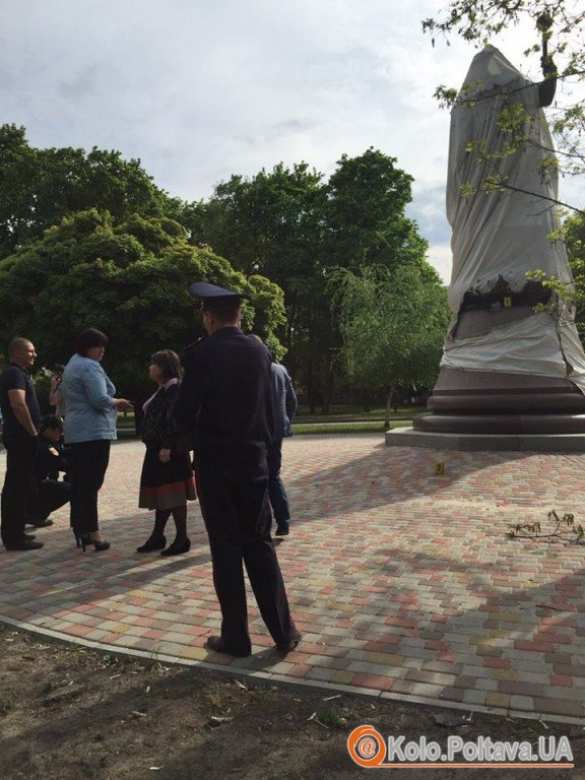 В Полтаве пытались взорвать памятник Мазепе (ФОТО, ВИДЕО) | Русская весна