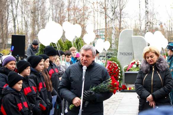 В Петербурге открыли памятник жертвам крупнейшей авиакатастрофы в истории России (ФОТО) | Русская весна