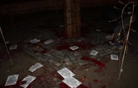 На Украине фашизма нет: в Ужгороде памятник жертвам Холокоста облили краской (ФОТО) | Русская весна