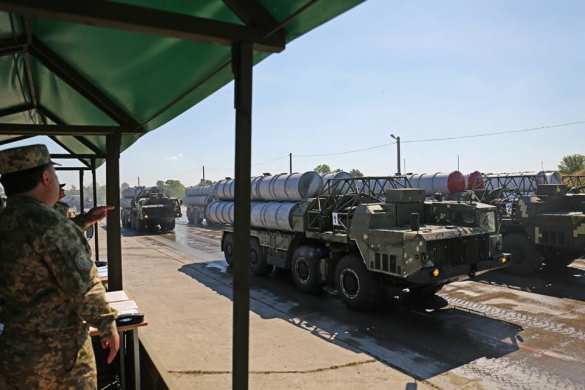 Полторак репетирует военный парад (ФОТО, ВИДЕО) | Русская весна