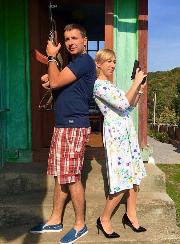 «Бонни и Клайд по-украински», — Парасюк и его сестра «взрывают» сеть (ФОТО) | Русская весна