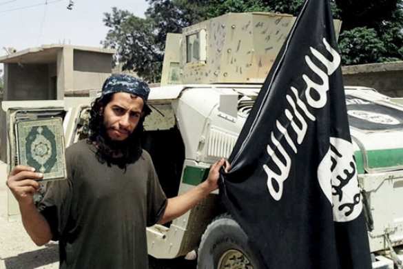 Опубликованы фото главного подозреваемого в парижских терактах | Русская весна