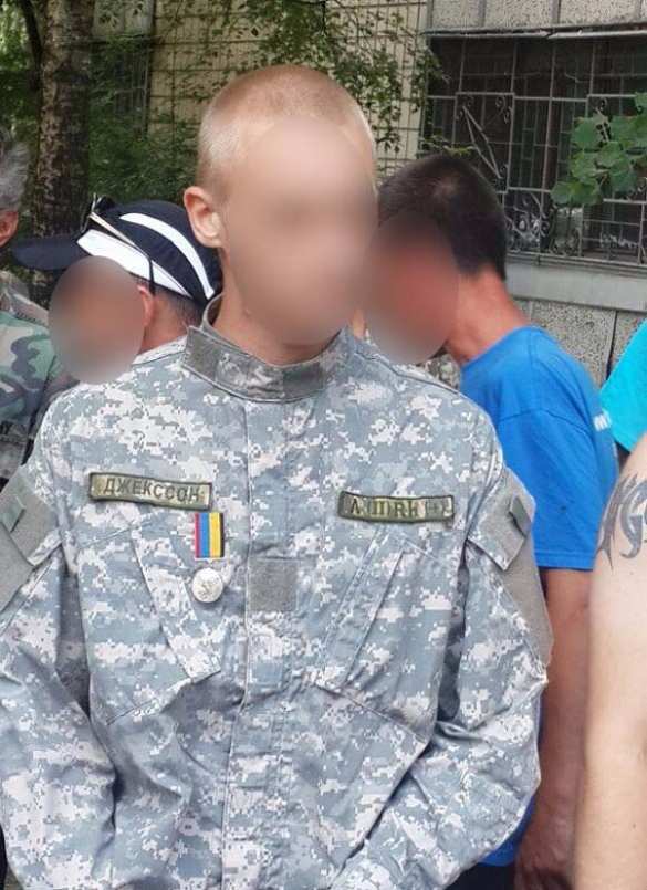 Под генпрокуратурой Украины задержали группу лже-«атошников» (ФОТО) | Русская весна