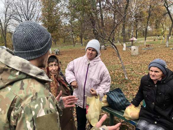 Донбасс: Полиция на блокпосту обстреляла боевиков «Азова», направлявшихся к пункту разведения сторон (+ВИДЕО, ФОТО) | Русская весна