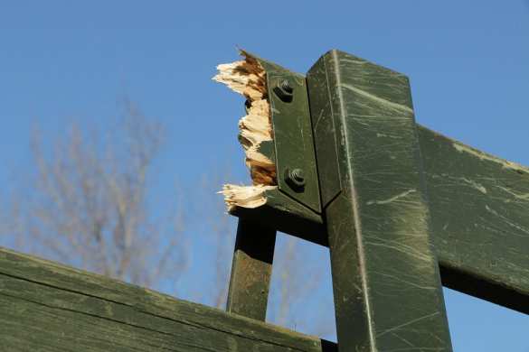 Точный удар: На Донбассе ракета влетела в грузовик с карателями (ФОТО) | Русская весна