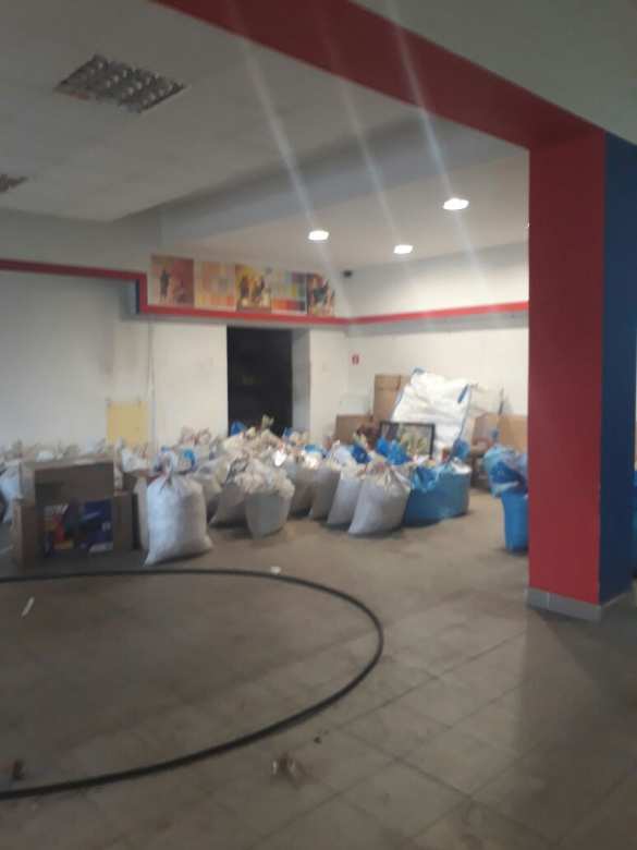 В Польше разоблачили банду, в которой украинцы подделывали сигареты для Европы (ФОТО, ВИДЕО) | Русская весна