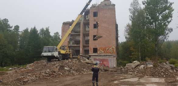 Обломками рухнувшей пятиэтажки в Подмосковье завалило людей (+ФОТО, ВИДЕО) | Русская весна