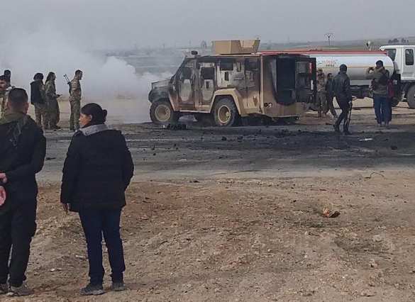 Горящая бронетехника: в Сирии смертник ИГИЛ подорвал американо-курдскую колонну — подробности (ФОТО, ВИДЕО) | Русская весна