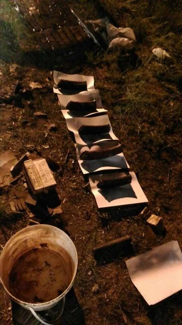 Подводный схрон: в Киеве найден арсенал оружия и боеприпасов (ФОТО) | Русская весна