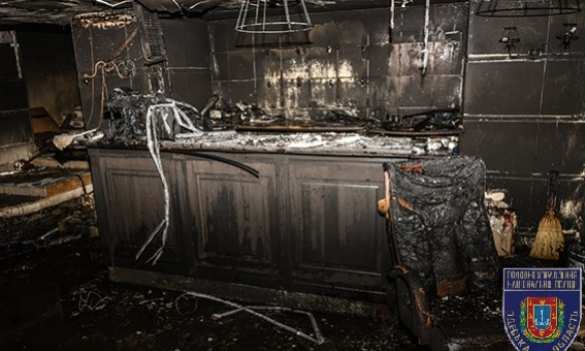 В Одессе бросили «коктейль Молотова» в торговый центр, есть пострадавшие (ФОТО) | Русская весна