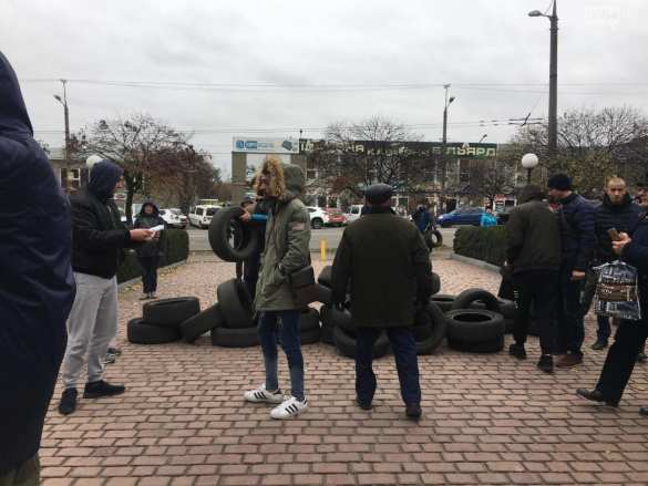 Новый майдан: горят шины, украинцы захватили «Криворожгаз» и взяли заложников (+ФОТО, ВИДЕО) | Русская весна