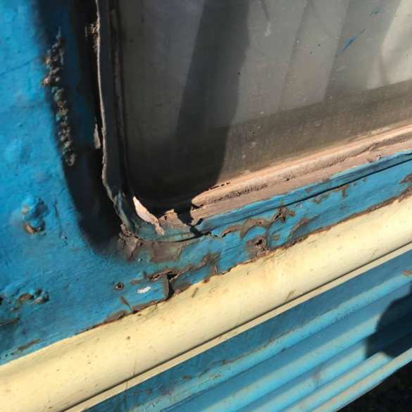 «Поезд в один конец»: в Сети высмеяли дырявый украинский состав (ФОТО) | Русская весна