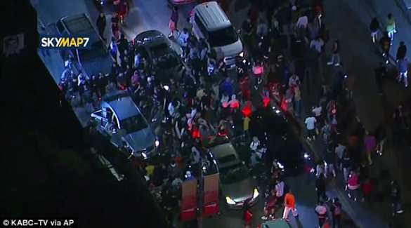 Погромы в Лос-Анджелесе: неуправляемая толпа молодёжи захватила город (ФОТО, ВИДЕО) | Русская весна