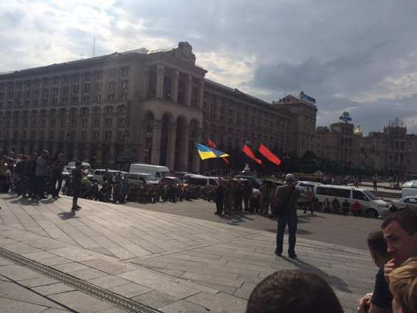 «Нерабы» на коленях: в Киеве попрощались с боевиками «Правого сектора» (ФОТО) | Русская весна