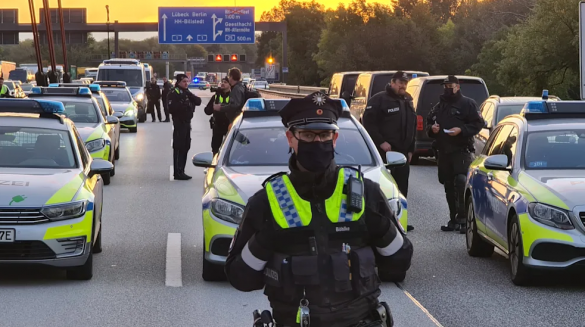 Хаос на дорогах: Армяне поднимают Европу на уши (ФОТО, ВИДЕО) | Русская весна