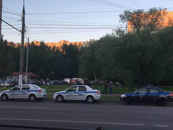 Невменяемый преступник захватил заложников в Москве (ФОТО, ВИДЕО) | Русская весна