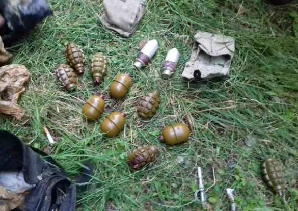 На Украине у подорвавшегося на гранате мужчины нашли арсенал оружия (ФОТО, ВИДЕО) | Русская весна