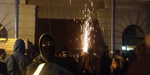 Массовая драка с поножовщиной в Полтаве, есть раненые (ФОТО, ВИДЕО) | Русская весна