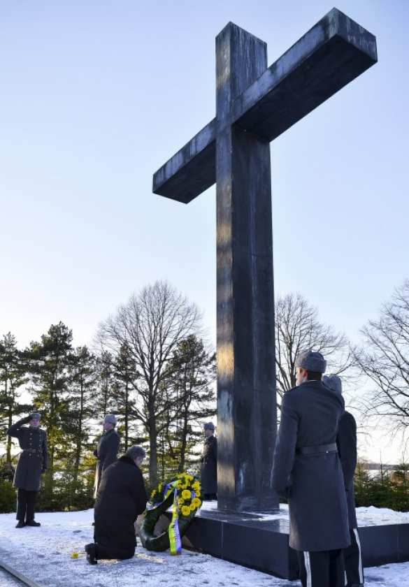 Порошенко опять встал на колени (ФОТОФАКТ) | Русская весна