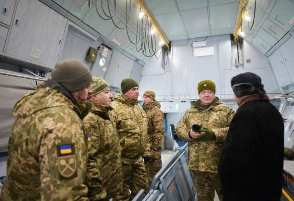 Порошенко передал ВСУ самолёты, вертолёты и беспилотники (ФОТО) | Русская весна