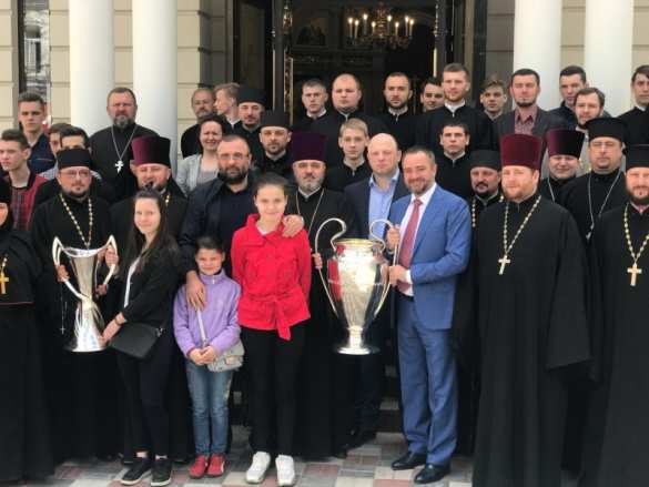 Порошенко в компании криминального «авторитета» побывал на молебне Епифания (ФОТО, ВИДЕО) | Русская весна