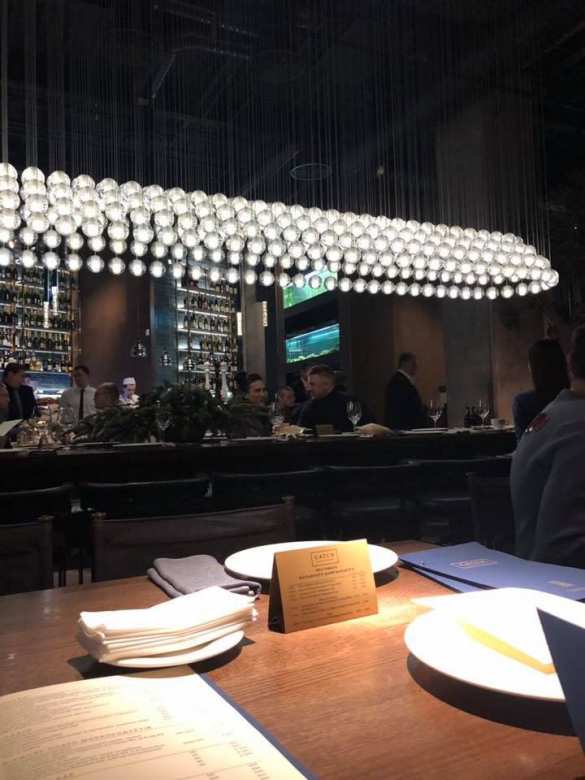 «Военное положение»: Порошенко с женой замечен в элитном киевском ресторане на дне рождения Луценко (ФОТО, ВИДЕО) | Русская весна