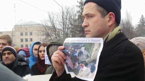 Протесты у посольства РФ в Киеве: «свидомые патриоты» заступаются за боевиков Алеппо (ФОТО, ВИДЕО) | Русская весна