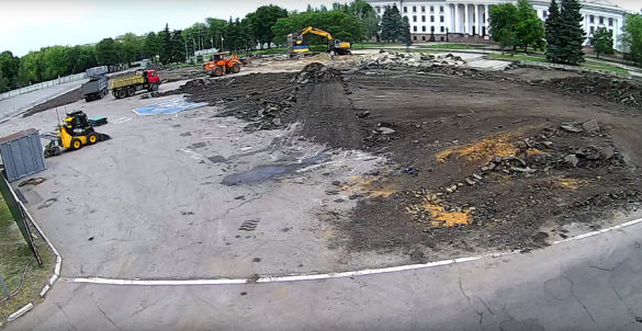 Хроники «незалежной»: в Краматорске ликвидируют герб Украины (ФОТО) | Русская весна