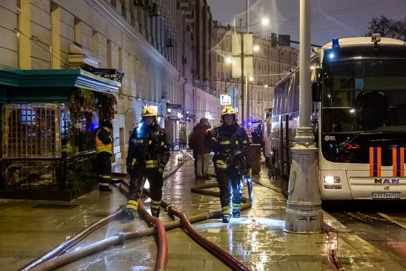 Серьёзный пожар в элитном доме в центре Москвы, есть погибшие (ФОТО, ВИДЕО) | Русская весна
