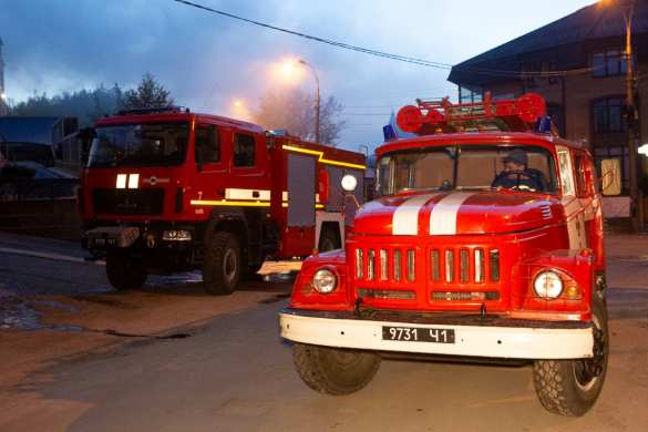 В Киеве после взрыва загорелся жилой дом (ФОТО, ВИДЕО) | Русская весна