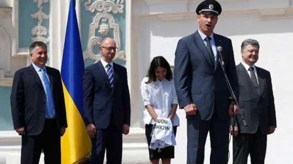 «Дядя Стёпа»: мэр Киева Виталий Кличко в очередной раз стал героем дня в Сети (ФОТО, ВИДЕО) | Русская весна