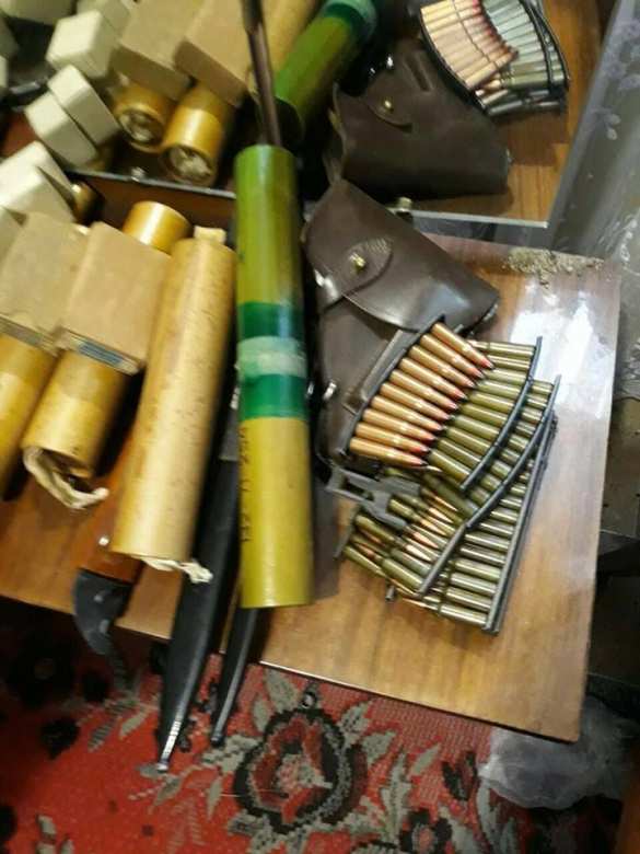 Это Украина: У пенсионера нашли 22 гранатомёта (ФОТО) | Русская весна