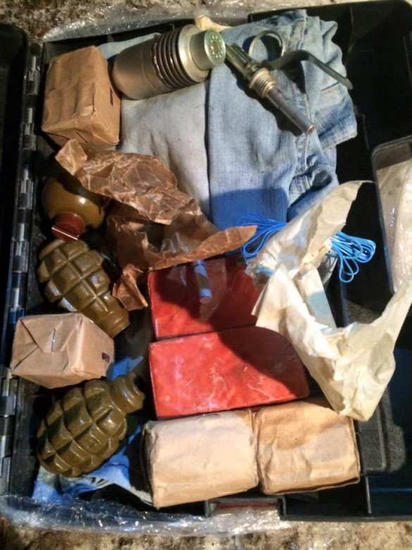 В Киеве задержали дезертира с арсеналом оружия (ФОТО) | Русская весна