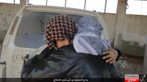 Чудовищный фоторепортаж: ребенок-смертник ИГИЛ прощается с отцом перед взрывом «джихад-мобиля» в Сирии (ФОТО) | Русская весна