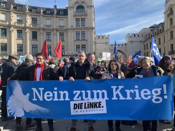 В Мюнхене тысячи человек вышли на митинг против НАТО (+ФОТО) | Русская весна