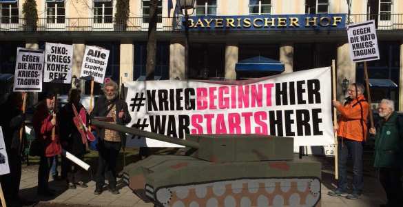 В Мюнхене тысячи человек вышли на митинг против НАТО (+ФОТО) | Русская весна