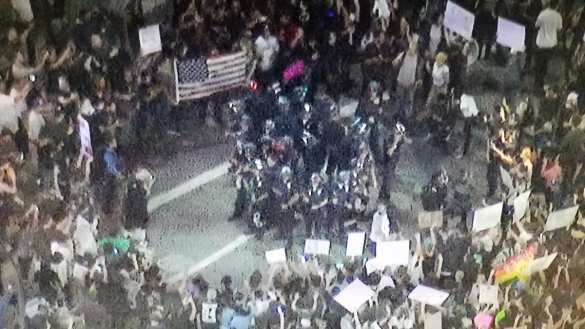 Хроники американского Майдана: полиция применяет слезоточивый газ, сотни задержанных (ФОТО, ВИДЕО) | Русская весна