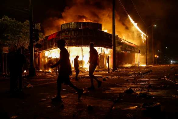 Трамп объявил Америке войну: США и Европа в шоке (ФОТО, ВИДЕО) | Русская весна