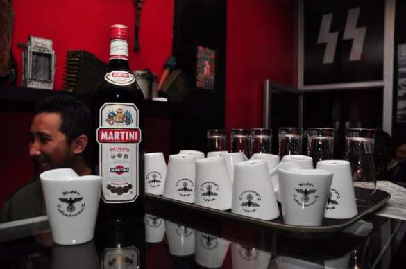 SS-кафе открылось в Индонезии (ФОТО) | Русская весна